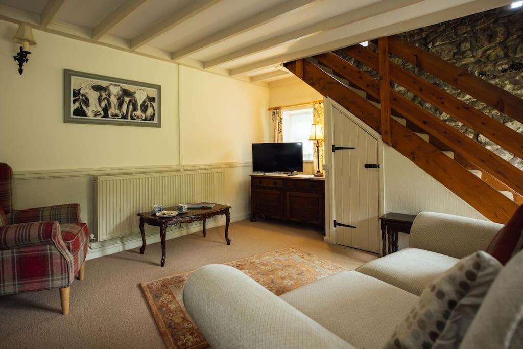Dairy Cottage At Scolton Cottages - Indoor Pool 하버포드웨스트 외부 사진